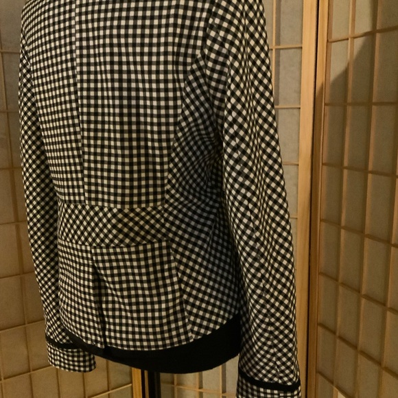 7th AVENUE- Black/white plaid 2 button blazer. 2 flat front pockets. Sz 10 - Picture 5 of 10
